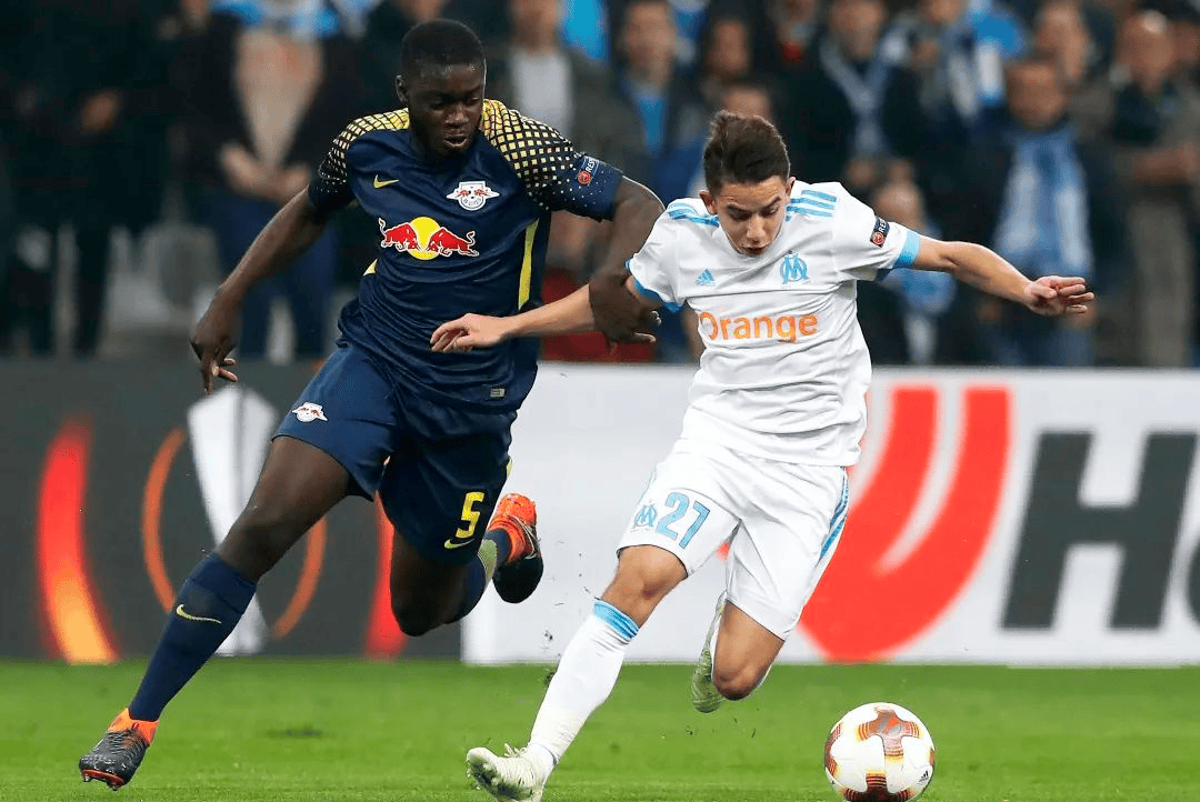 法甲赛程吃紧，勒沃库森赛后主帅复盘，媒体盛赞，阵容厚度经受考验